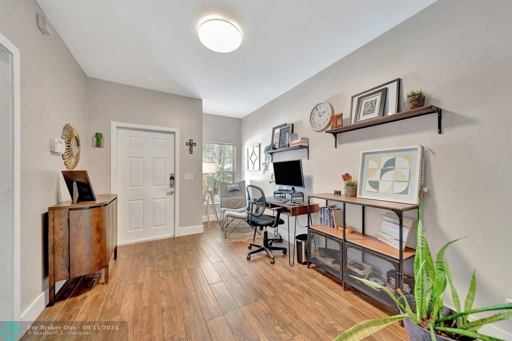 Active With Contract: $499,000 (3 beds, 2 baths, 1690 Square Feet)