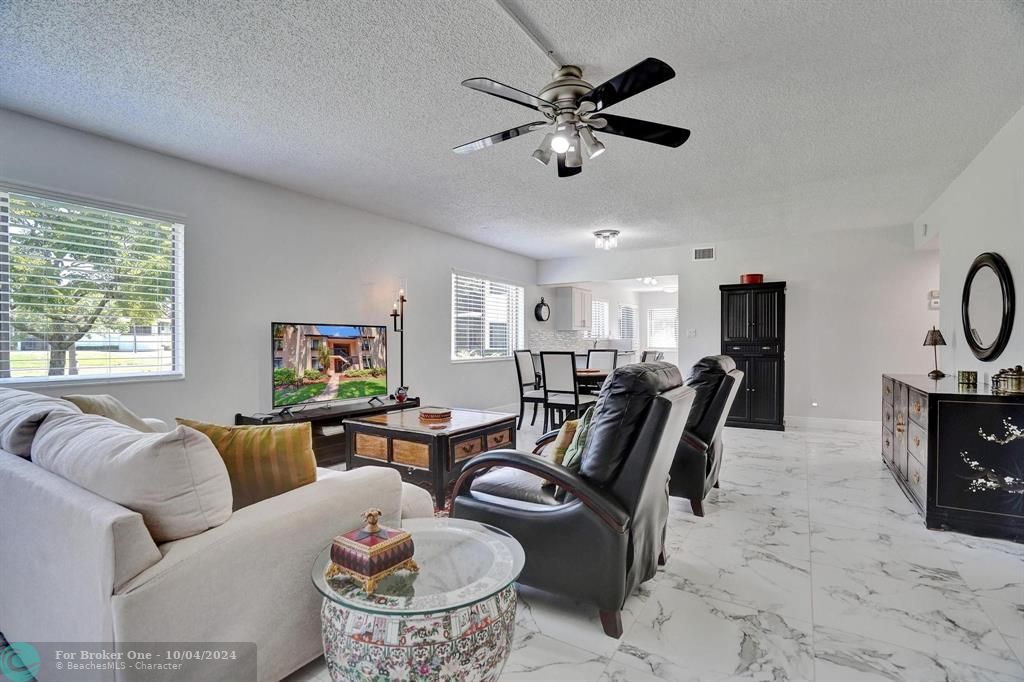 Recently Sold: $359,900 (2 beds, 2 baths, 1380 Square Feet)