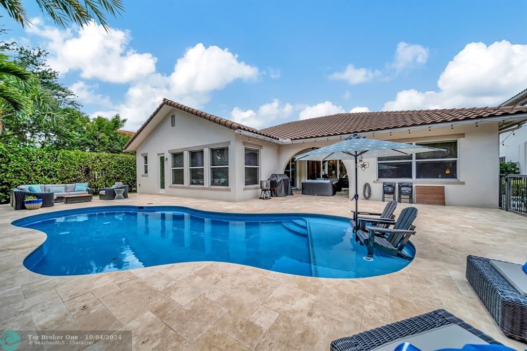 Active With Contract: $6,800 (4 beds, 3 baths, 3024 Square Feet)