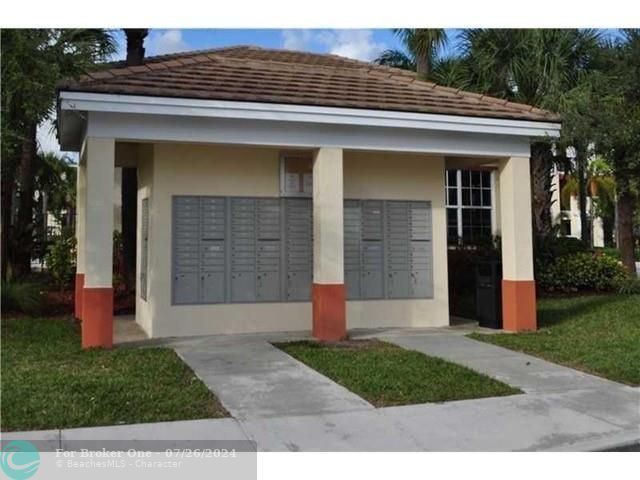 For Rent: $3,000 (3 beds, 2 baths, 1586 Square Feet)