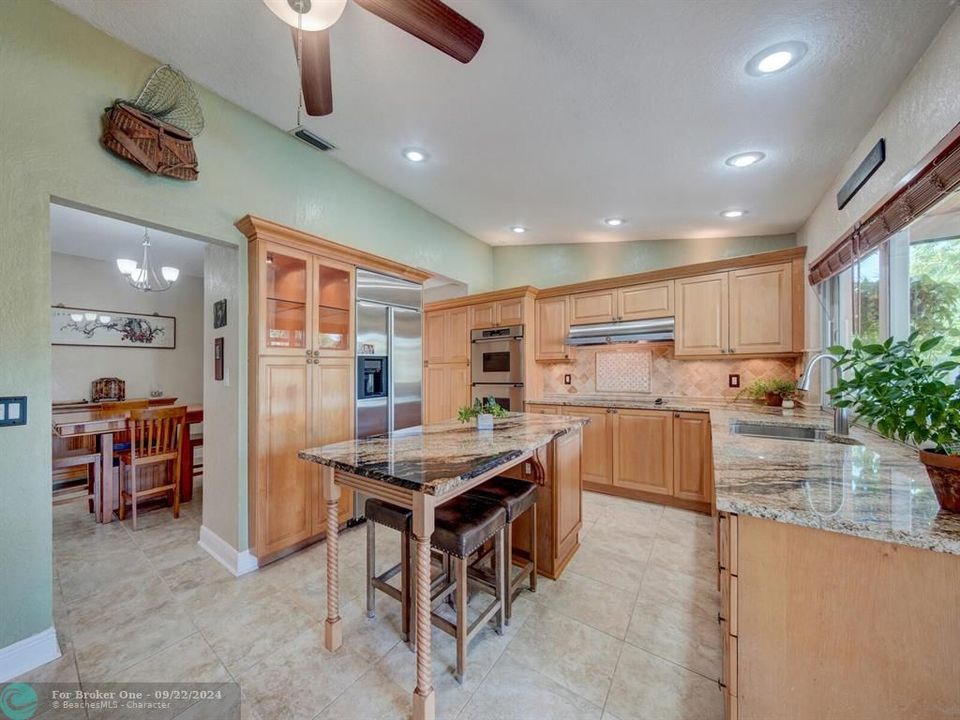 For Sale: $859,500 (4 beds, 2 baths, 2309 Square Feet)