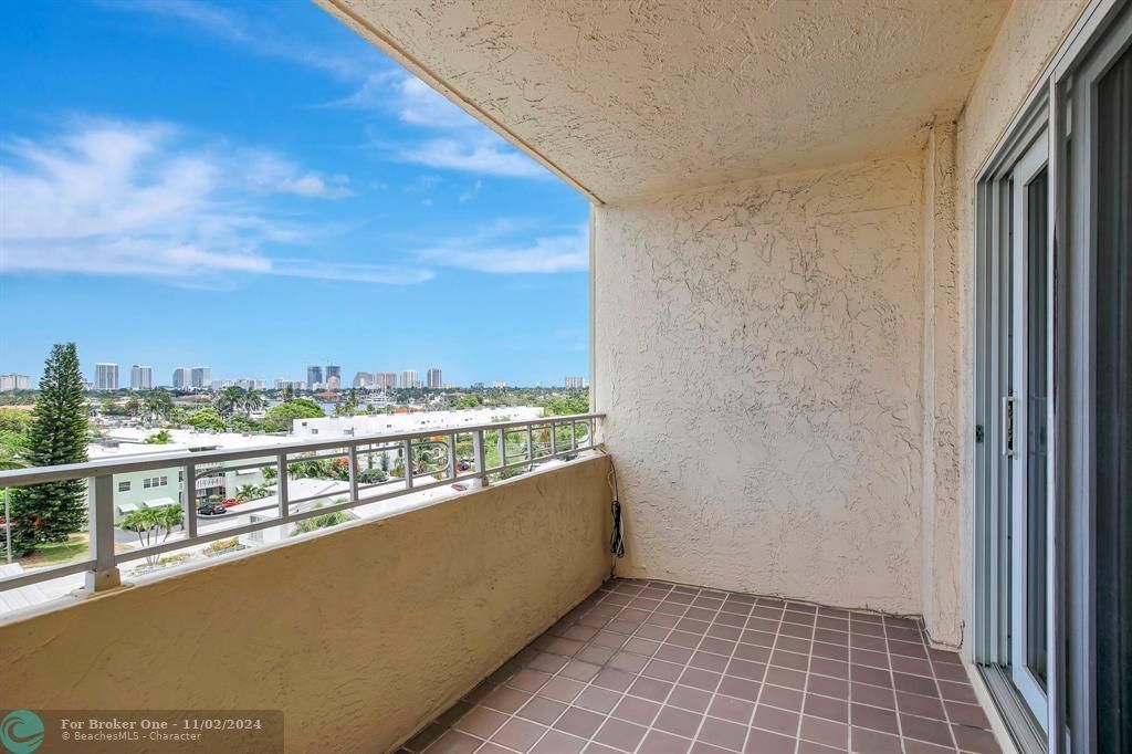 En Venta: $260,000 (2 camas, 1 baños, 850 Pies cuadrados)