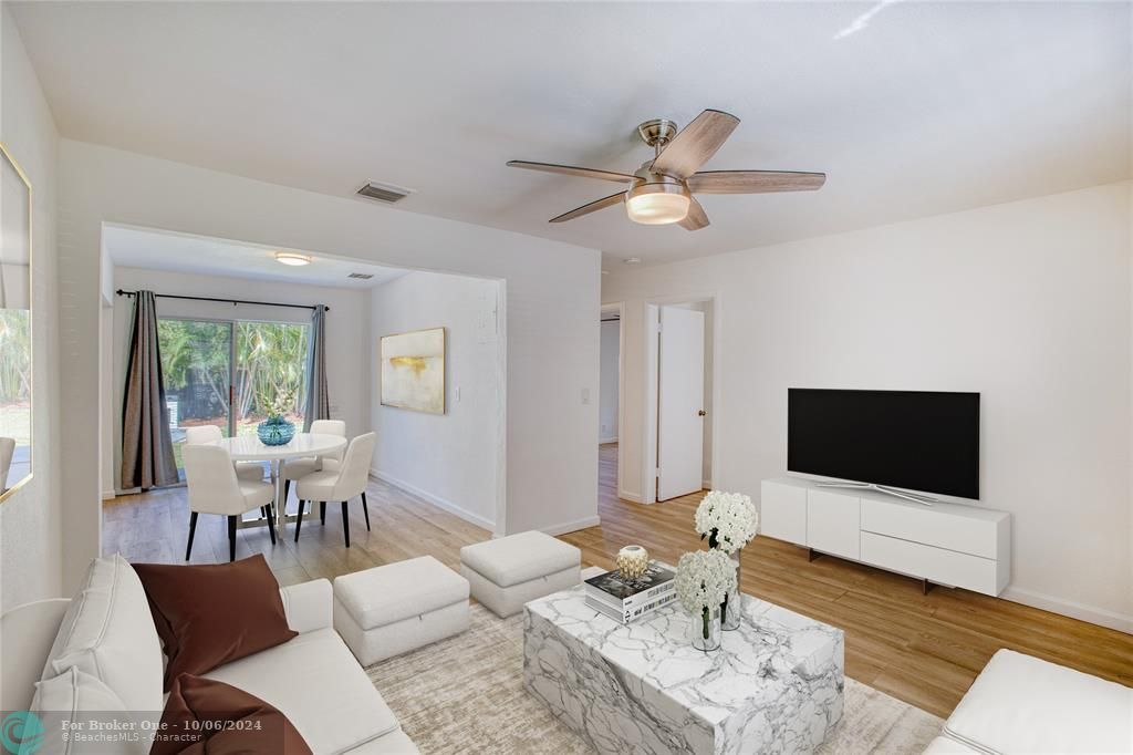 Active With Contract: $2,800 (2 beds, 1 baths, 828 Square Feet)