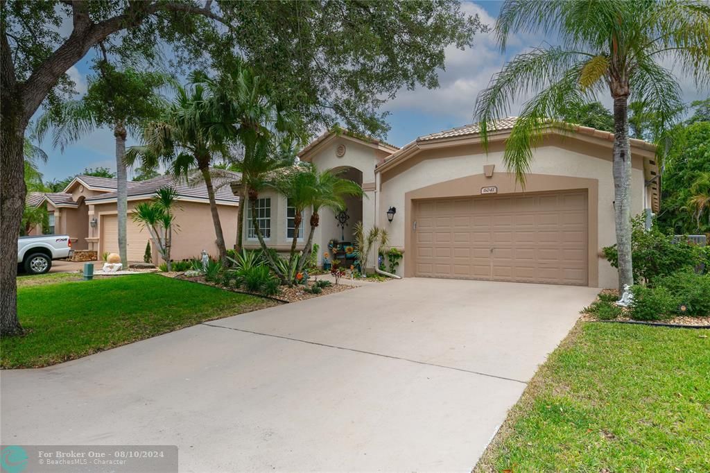 For Sale: $659,000 (3 beds, 2 baths, 2106 Square Feet)