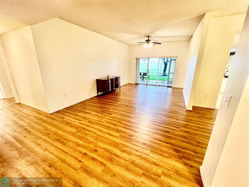 For Rent: $3,100 (2 beds, 2 baths, 1644 Square Feet)