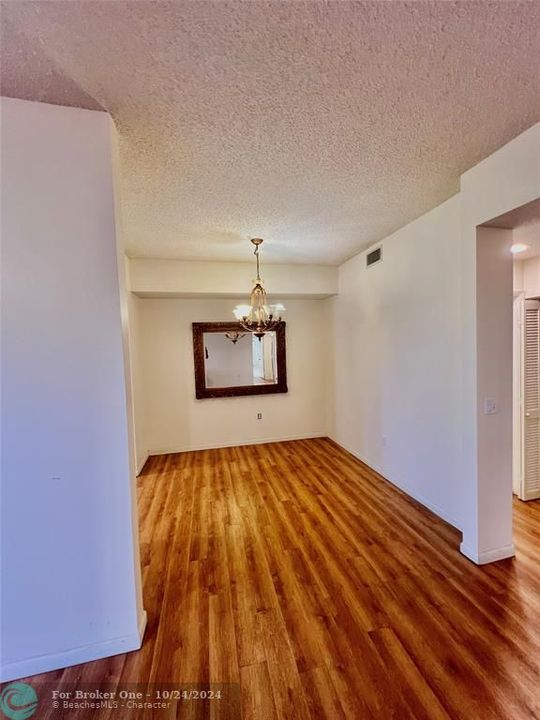 For Rent: $3,100 (2 beds, 2 baths, 1644 Square Feet)