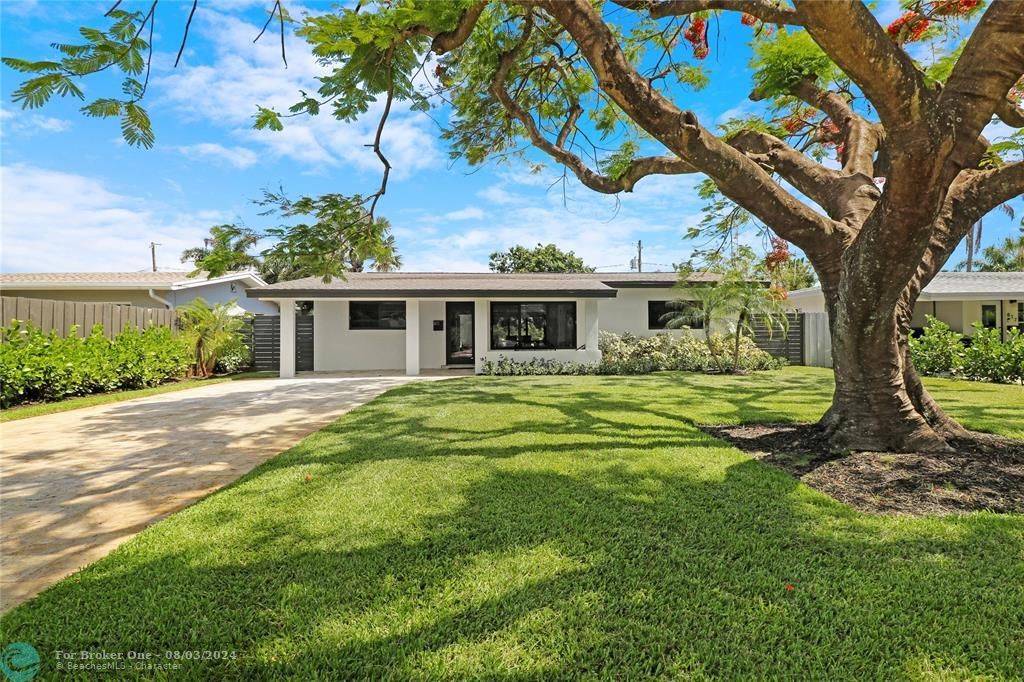 For Sale: $1,075,000 (3 beds, 2 baths, 1752 Square Feet)