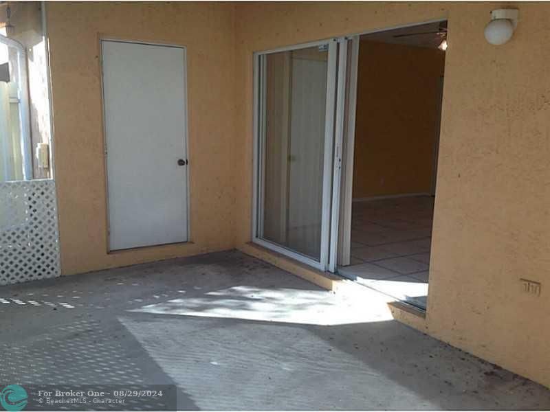 For Rent: $3,100 (3 beds, 2 baths, 1502 Square Feet)