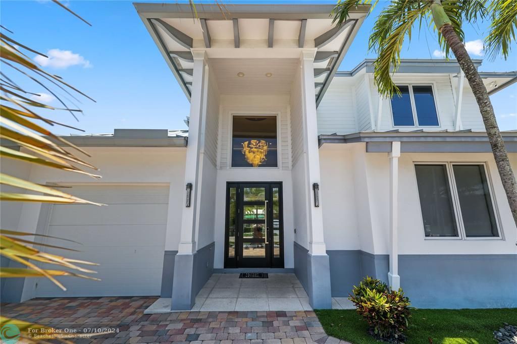 For Sale: $3,900,000 (5 beds, 4 baths, 3307 Square Feet)