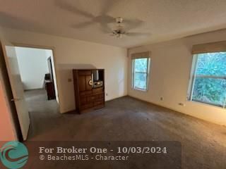 For Sale: $300,000 (2 beds, 2 baths, 1299 Square Feet)