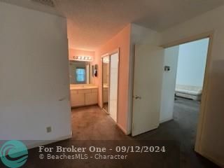 For Sale: $300,000 (2 beds, 2 baths, 1299 Square Feet)