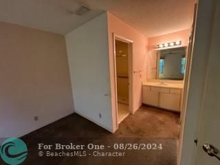 For Sale: $300,000 (2 beds, 2 baths, 1299 Square Feet)