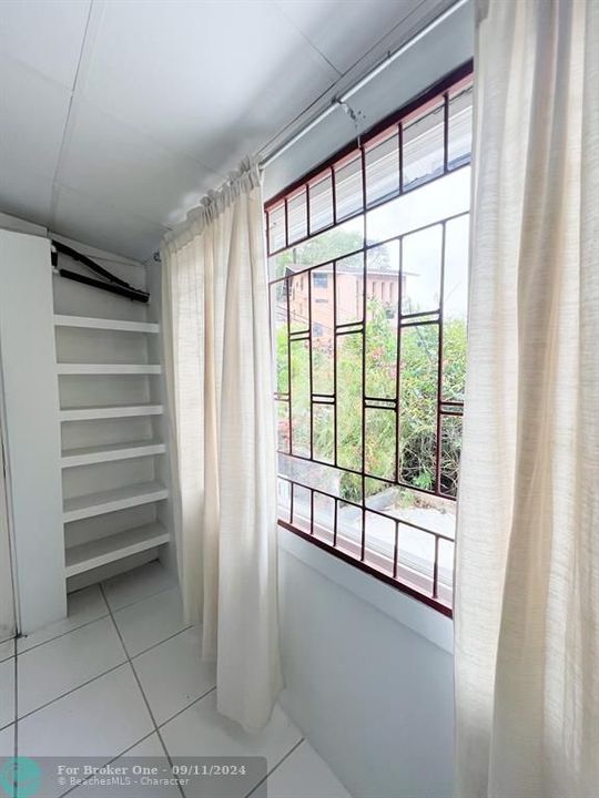 En Venta: $275,000 (3 camas, 2 baños, 1375 Pies cuadrados)