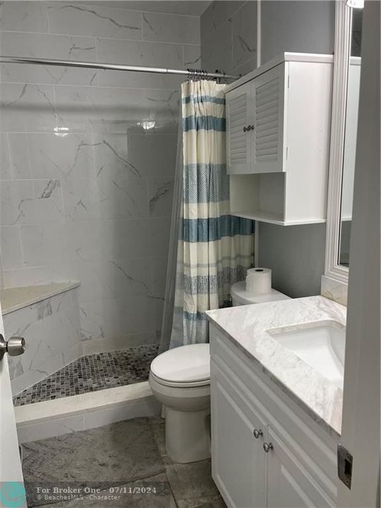 For Rent: $1,775 (1 beds, 1 baths, 924 Square Feet)