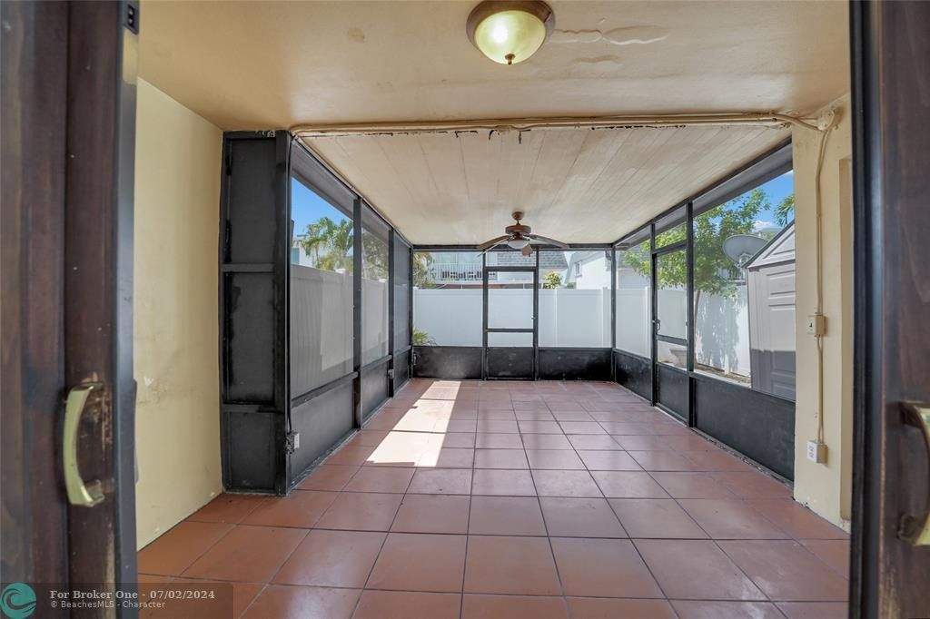 For Sale: $365,000 (3 beds, 2 baths, 1875 Square Feet)
