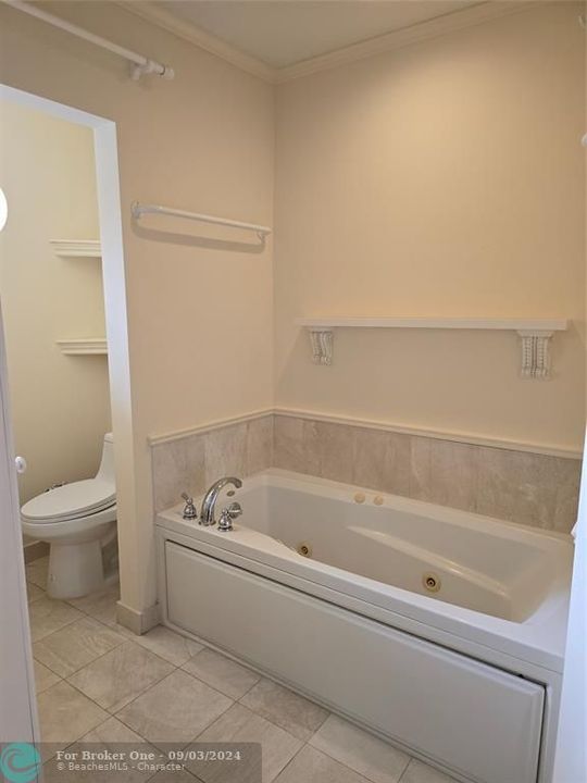 For Rent: $2,950 (1 beds, 1 baths, 798 Square Feet)