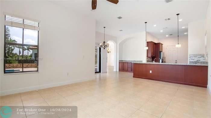 For Rent: $7,500 (4 beds, 3 baths, 2720 Square Feet)