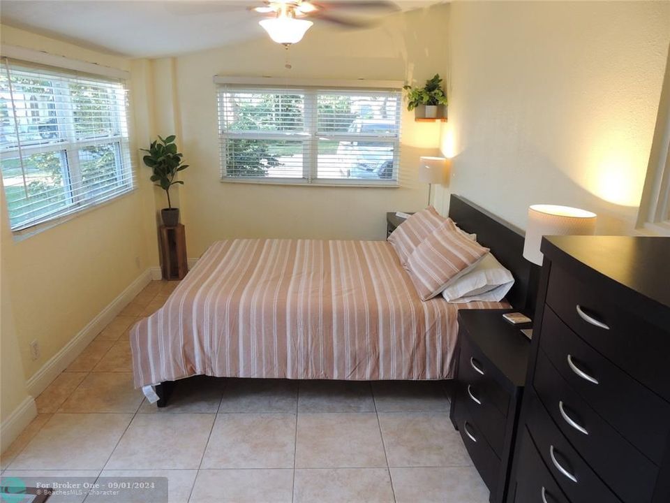 For Rent: $2,500 (1 beds, 1 baths, 800 Square Feet)