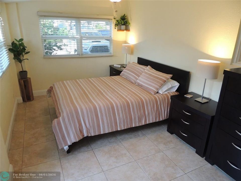 For Rent: $2,500 (1 beds, 1 baths, 800 Square Feet)