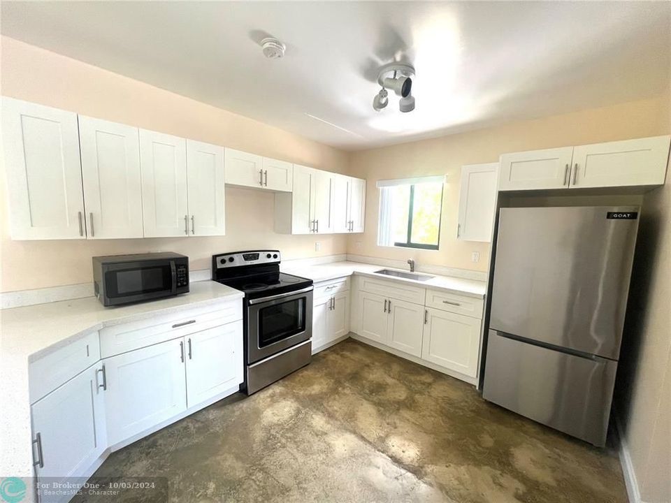 Active With Contract: $815,000 (0 beds, 0 baths, 3000 Square Feet)