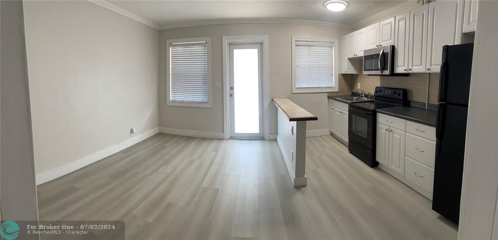For Rent: $1,500 (1 beds, 1 baths, 495 Square Feet)
