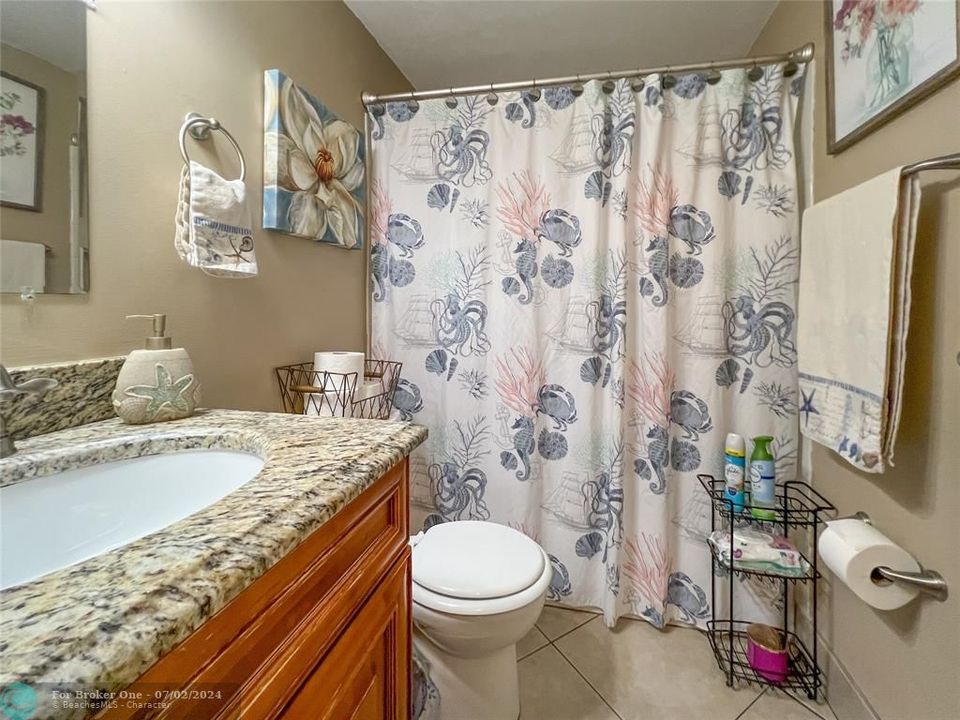 Active With Contract: $1,750 (2 beds, 2 baths, 1068 Square Feet)