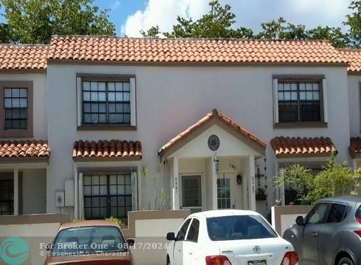 Vendido Recientemente: $399,900 (3 camas, 2 baños, 1700 Pies cuadrados)