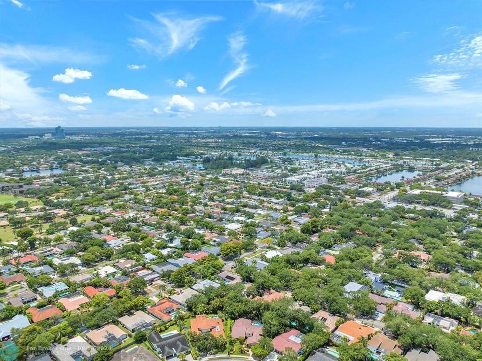 For Sale: $1,400,000 (5 beds, 3 baths, 3360 Square Feet)