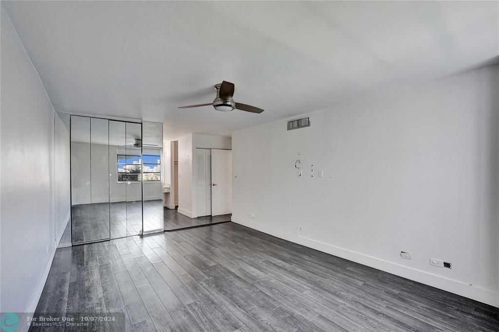 For Sale: $529,995 (2 beds, 2 baths, 1488 Square Feet)