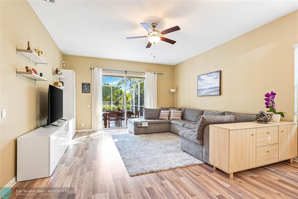 Active With Contract: $875,000 (4 beds, 2 baths, 2426 Square Feet)