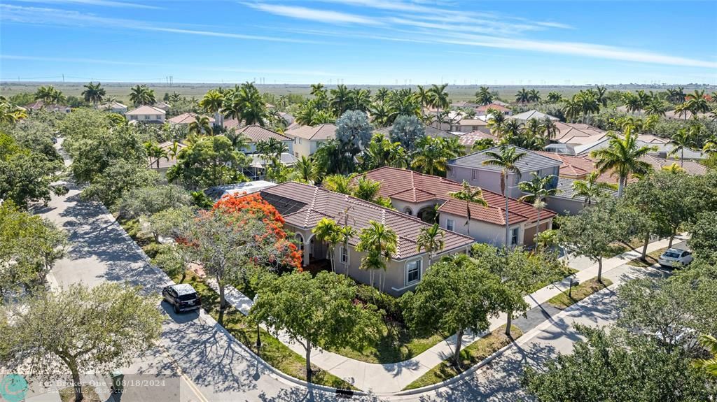 Active With Contract: $875,000 (4 beds, 2 baths, 2426 Square Feet)