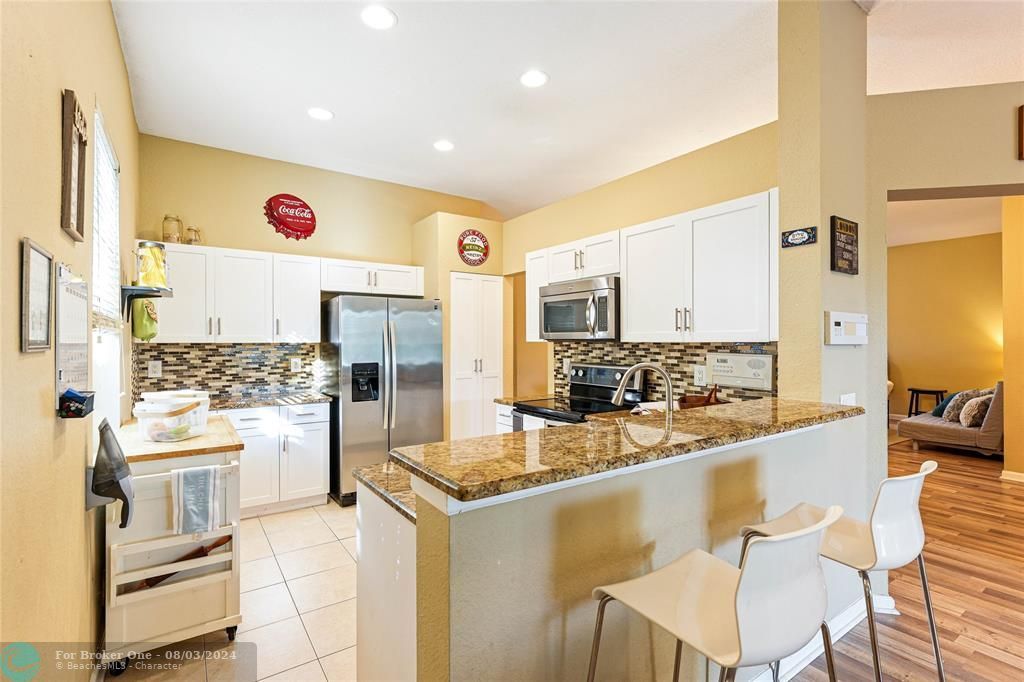 Active With Contract: $875,000 (4 beds, 2 baths, 2426 Square Feet)