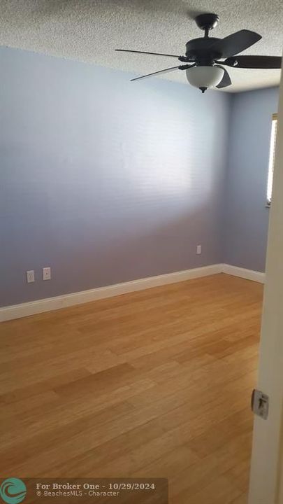 For Rent: $3,000 (3 beds, 2 baths, 1350 Square Feet)