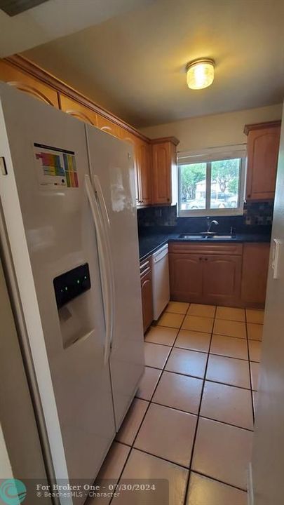 For Rent: $3,000 (3 beds, 2 baths, 1350 Square Feet)