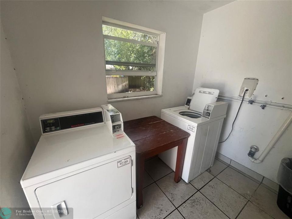 Recently Sold: $1,775 (1 beds, 1 baths, 6599 Square Feet)