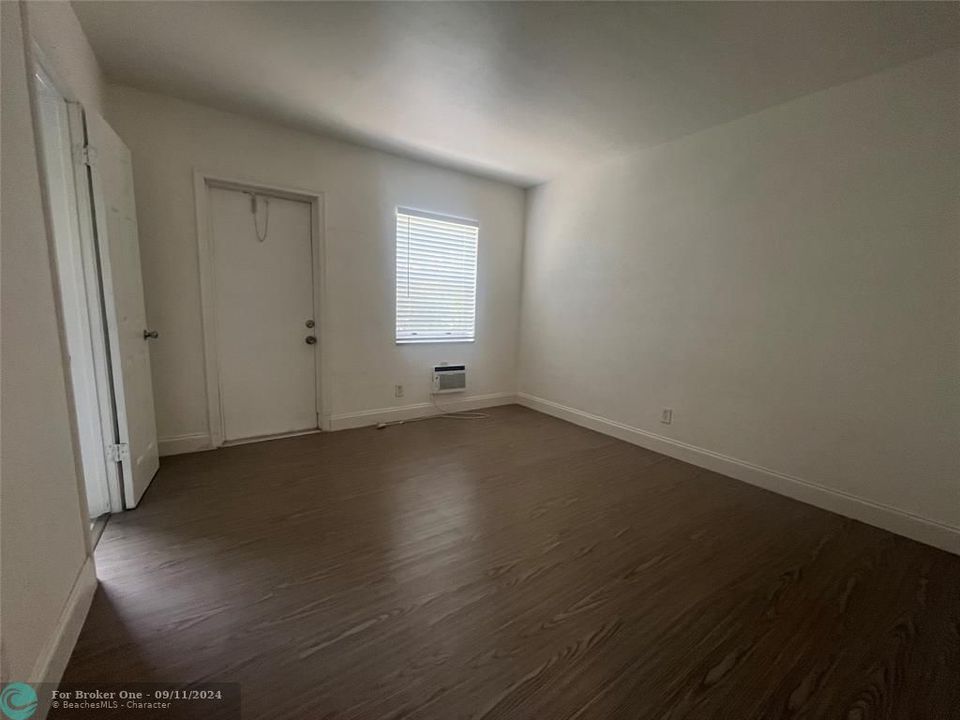 Recently Sold: $1,775 (1 beds, 1 baths, 6599 Square Feet)