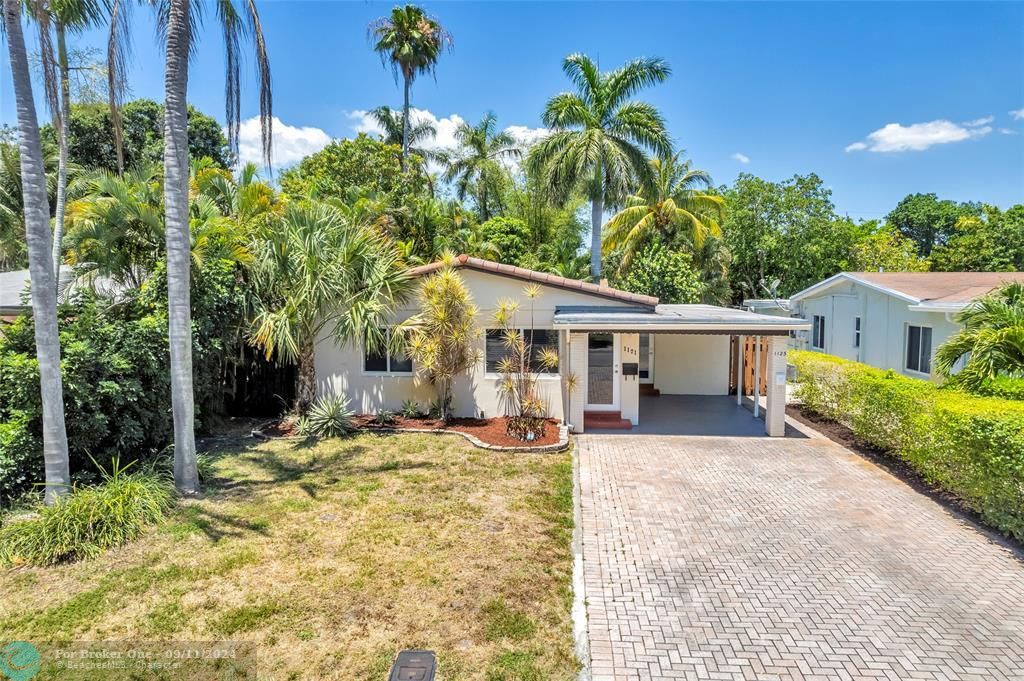 Recently Sold: $699,000 (3 beds, 2 baths, 1653 Square Feet)