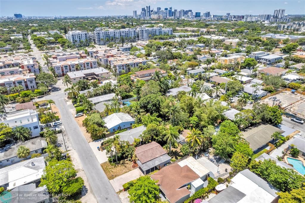 Active With Contract: $699,000 (3 beds, 2 baths, 1653 Square Feet)