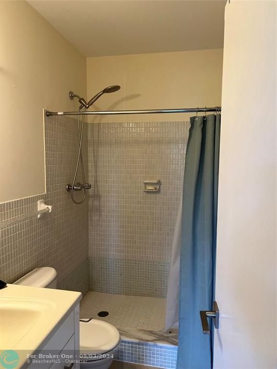 For Rent: $2,100 (2 beds, 2 baths, 1100 Square Feet)