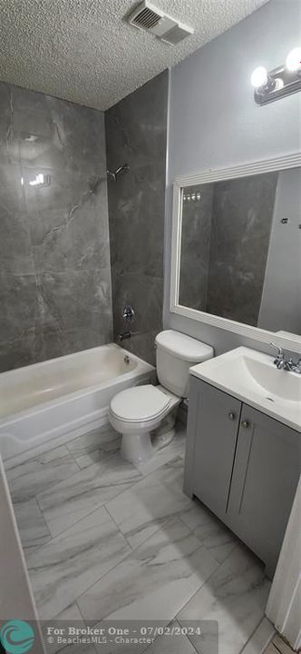 Active With Contract: $2,500 (3 beds, 2 baths, 1305 Square Feet)