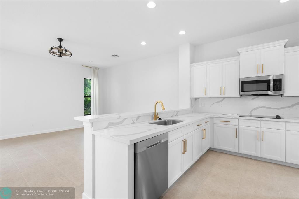 Active With Contract: $4,900 (3 beds, 2 baths, 2228 Square Feet)