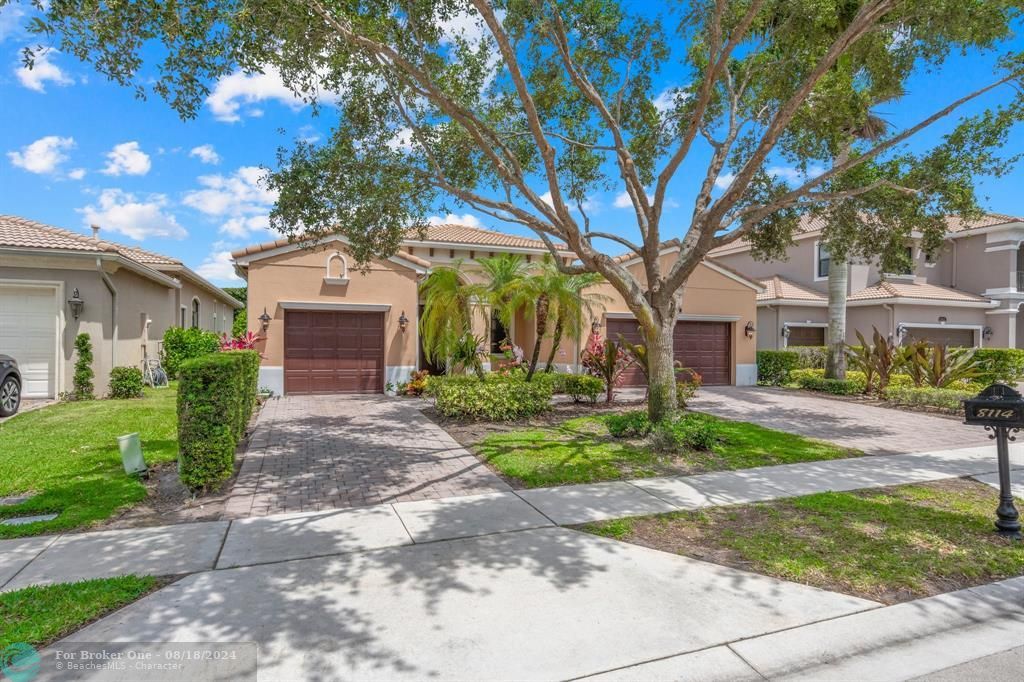 Active With Contract: $4,900 (3 beds, 2 baths, 2228 Square Feet)