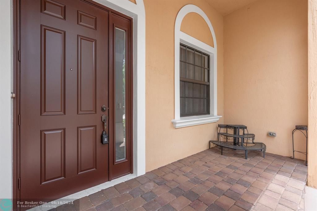 Active With Contract: $4,900 (3 beds, 2 baths, 2228 Square Feet)