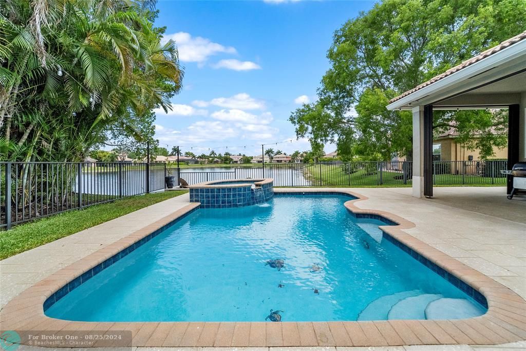 Recently Sold: $1,035,000 (5 beds, 3 baths, 3085 Square Feet)