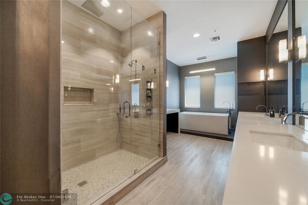 В аренду: $17,500 (4 спален, 4 ванн, 3627 Квадратных фут)
