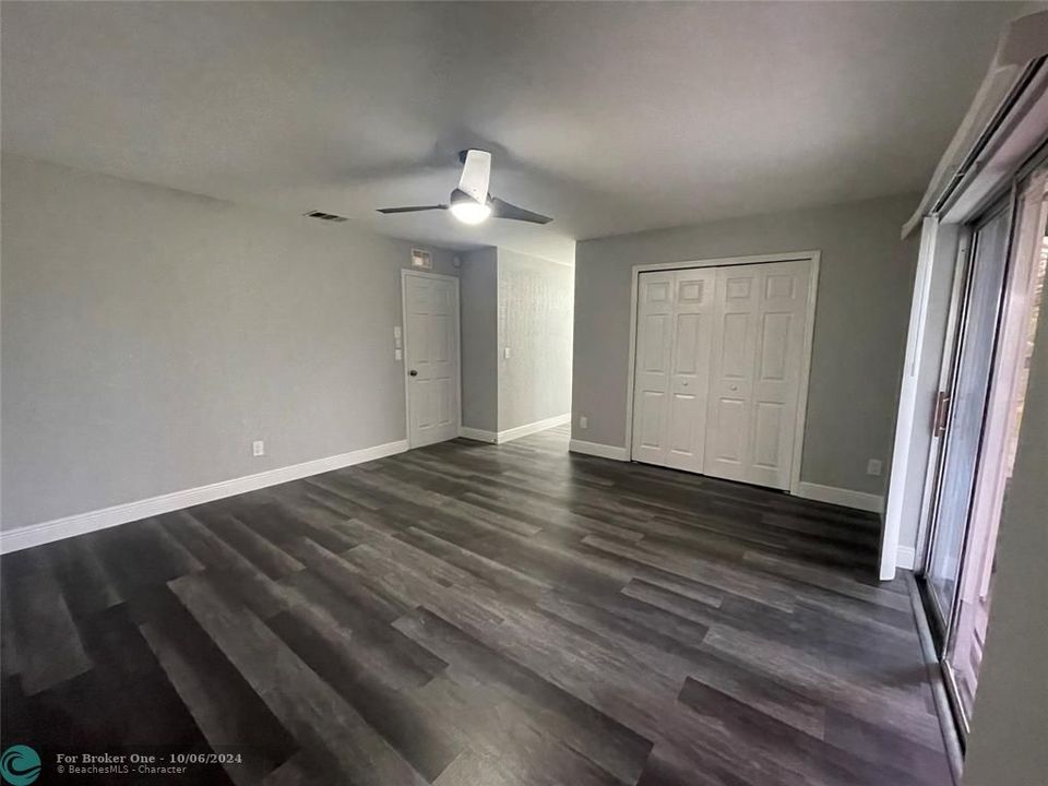 For Sale: $379,800 (3 beds, 2 baths, 1416 Square Feet)