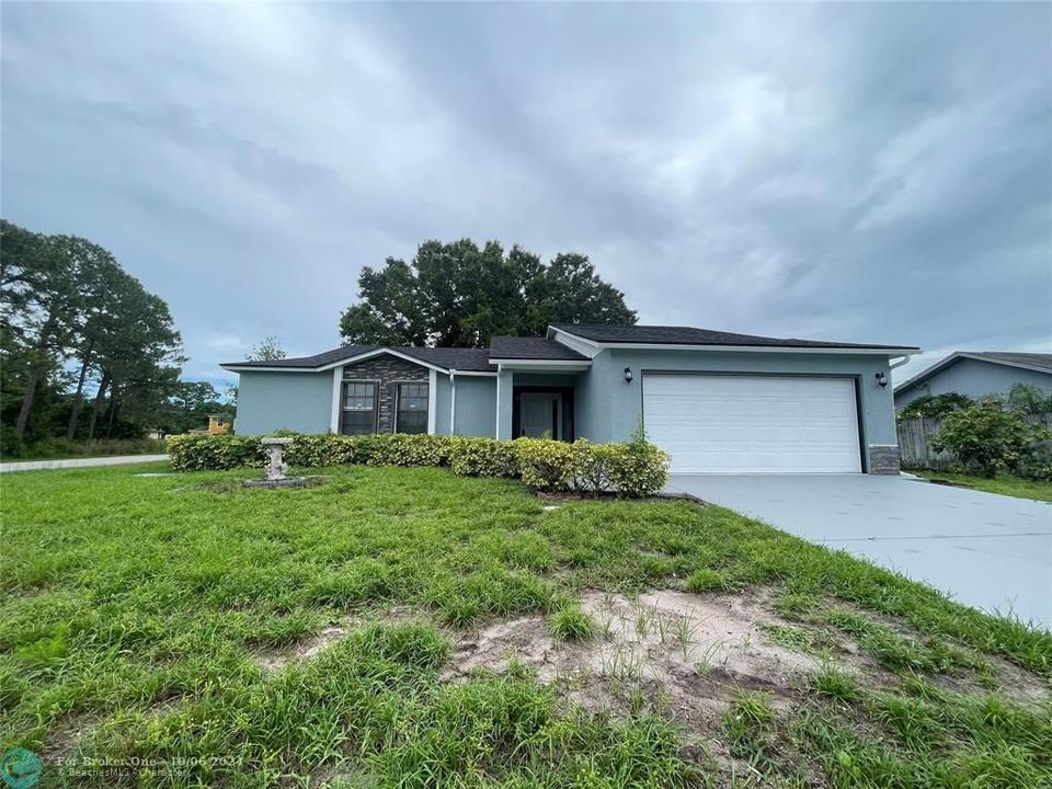 For Sale: $379,800 (3 beds, 2 baths, 1416 Square Feet)