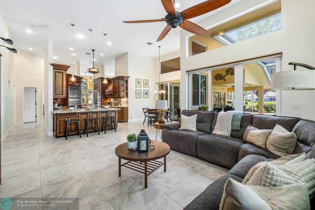 Active With Contract: $1,000,000 (5 beds, 3 baths, 2882 Square Feet)