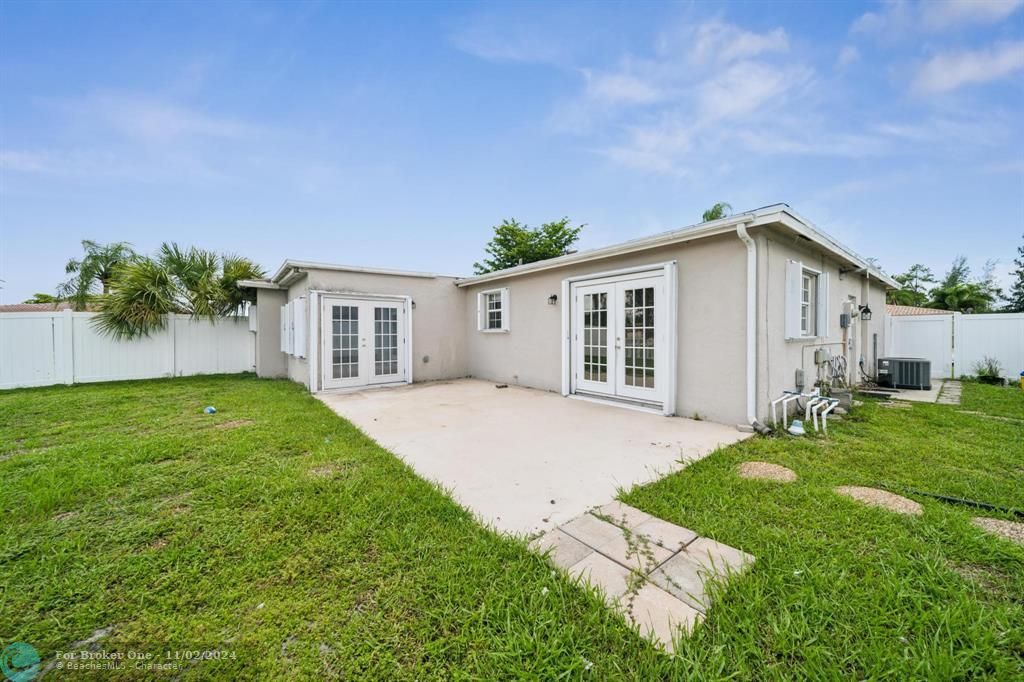 For Sale: $619,000 (3 beds, 2 baths, 1534 Square Feet)