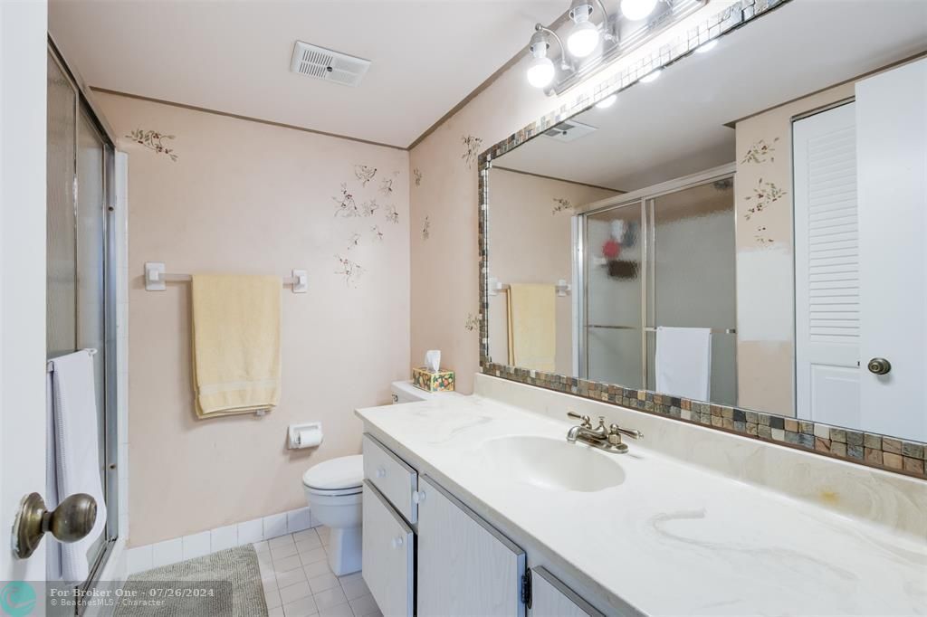 For Sale: $189,900 (2 beds, 2 baths, 1030 Square Feet)